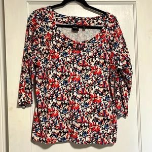 Super cute XL top.  Dress up your outfit with these fun colors.